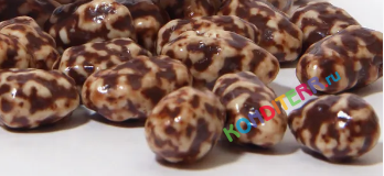 Драже с шоколадом и черничной начинкой, 100гр.